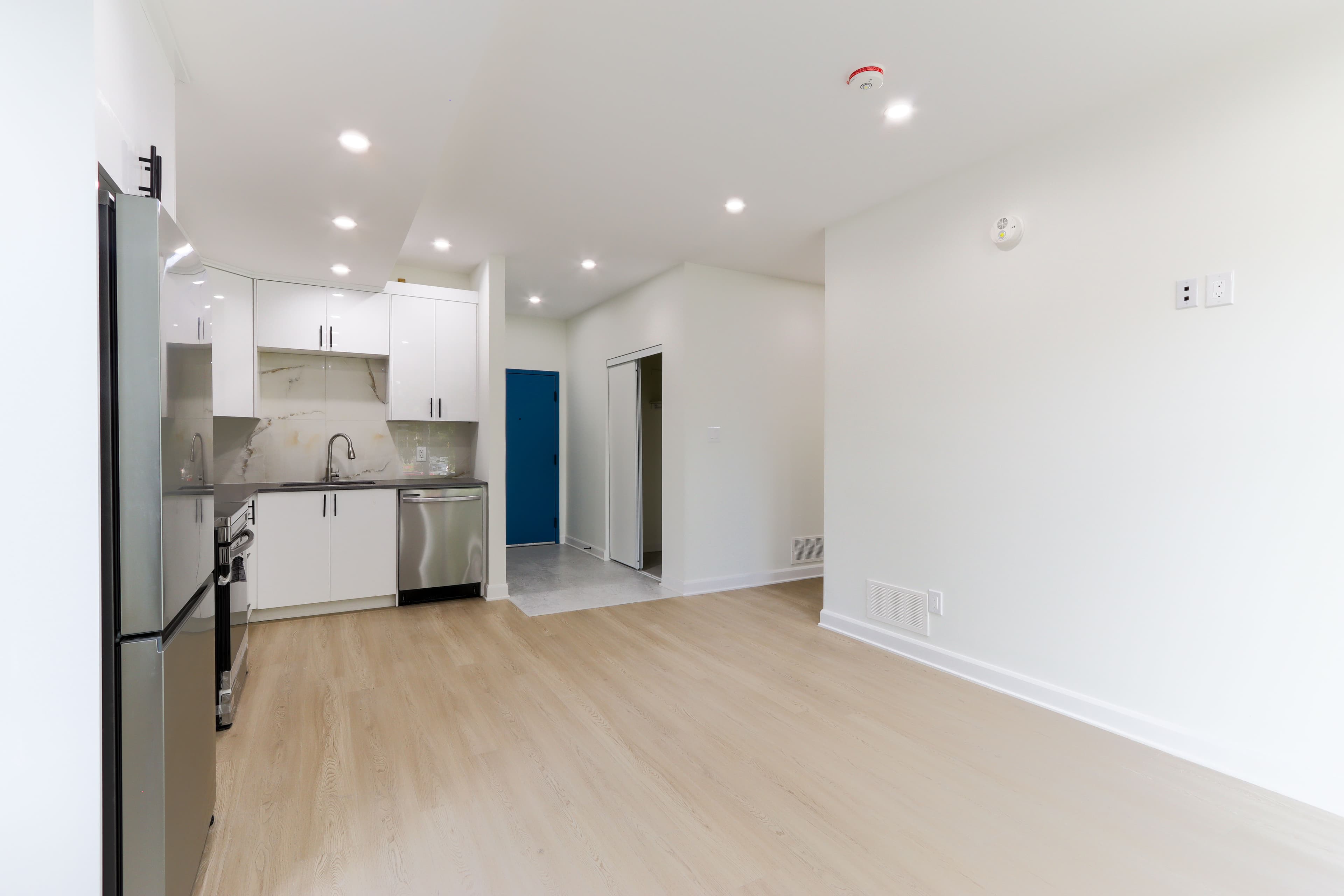 Two bedrooms Unit #5 — photo 2